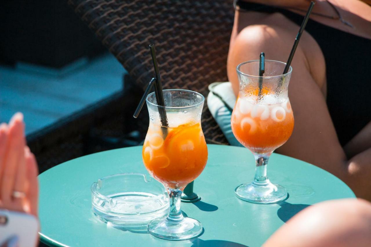 Hotel Lido Лазурне Екстериор снимка